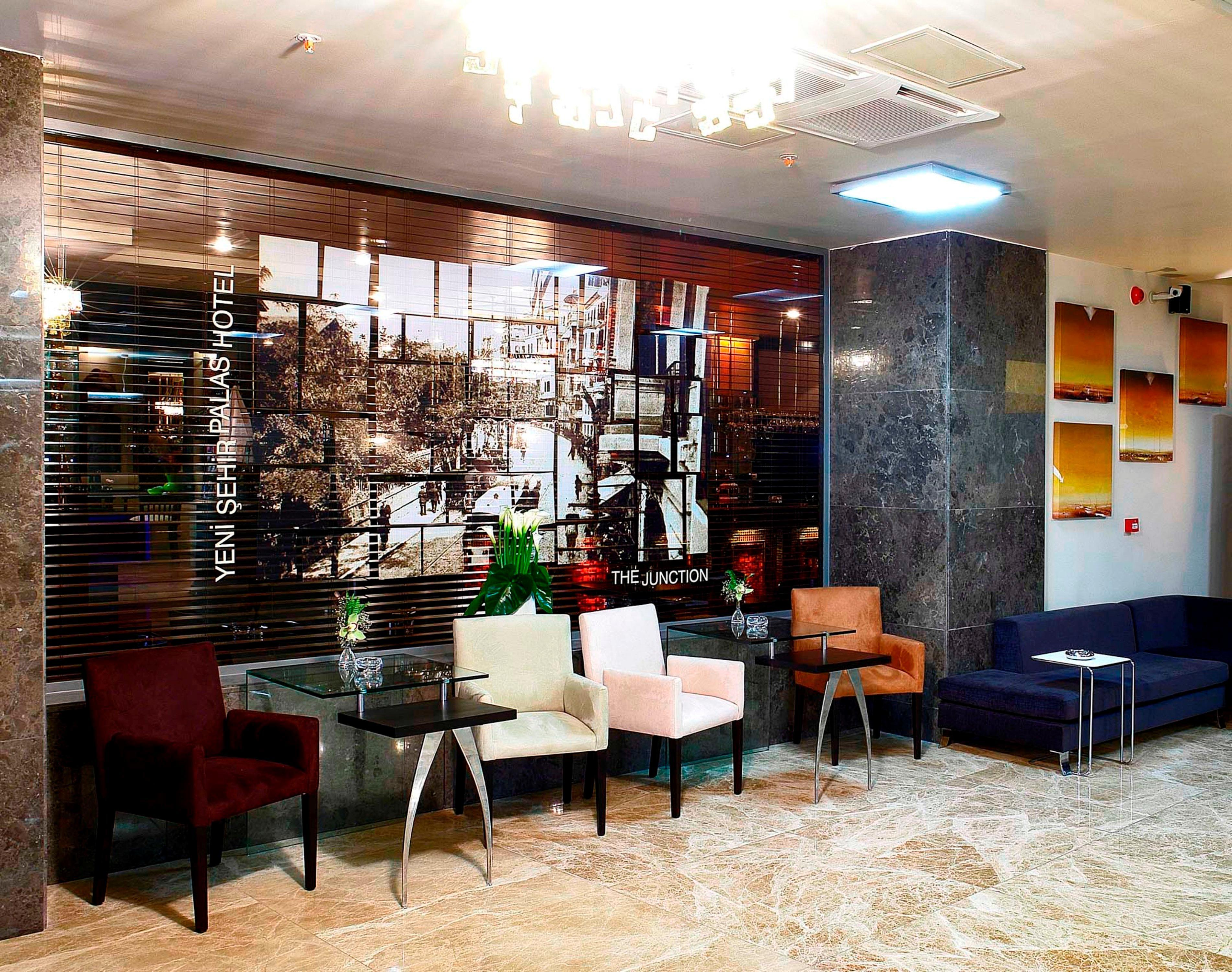 Ramada By Wyndham Istanbul Pera Taksim Otel Dış mekan fotoğraf Reception area